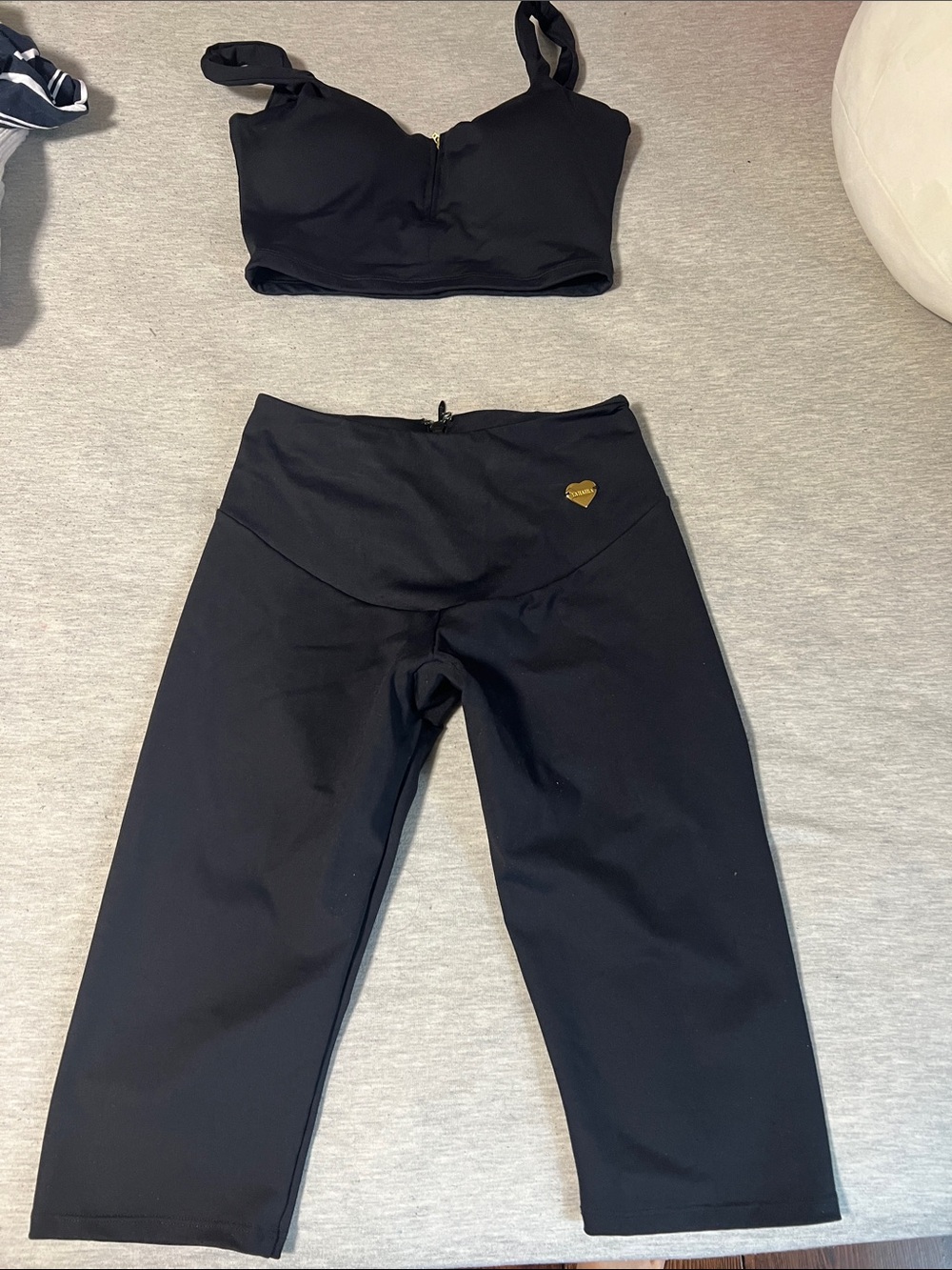 Black Athletic Crop Top & High-Waist Capris Set